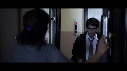 Bald prankster igrao susjeda i završio na licu