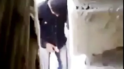 Mladi tinejdžeri pozivaju na grupni seks s prijateljem busty love-milf