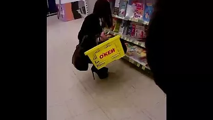 Dovršeno u posudi za kremu na zahtjev djevojaka