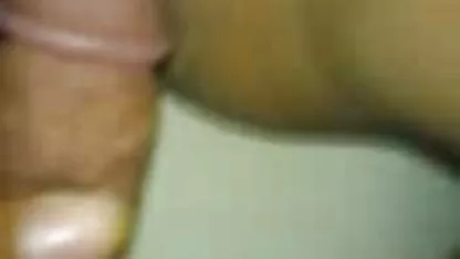 Tip stvara novu djevojku kao svoju ženu