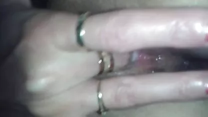 Mature teta-fotograf fucks djevojku s remen-on