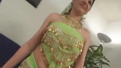 Interracial smrdljivi crni i šik pilić
