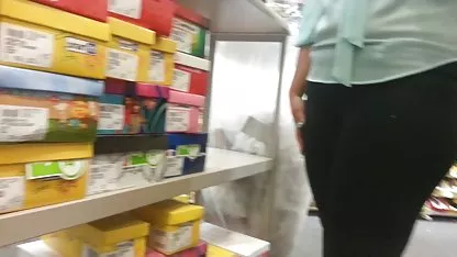 Prijateljica s velikim kuracom jebeno velika plijen brineta maca