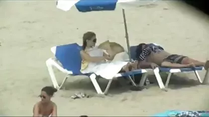 Freelancer u svom slobodnom vremenu ima snažan seks s lijepim milfom