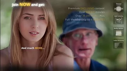 Izgrješni zvijezda protrčao je agentom koji je želio ponoviti put Sasha Grey