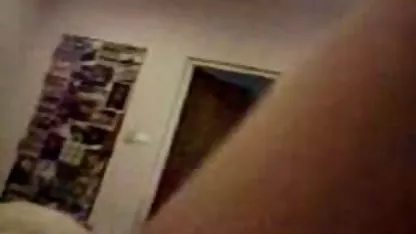 Zrela djevojka uredila je troje s mladim ljubavnicima