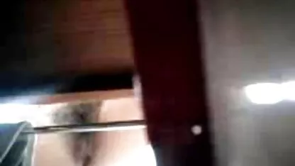 Tanka crnka Jasmine Vega masturbira dildu prije susreta s njezinim ljubavnikom