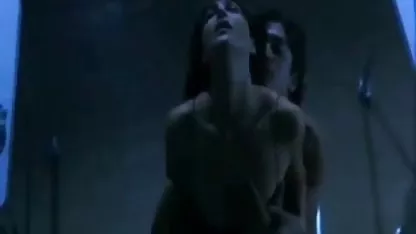Melissa je grupa oralni seks s lokalnim momcima