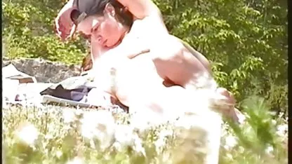 Muž uživa plavušu falimo i kurac